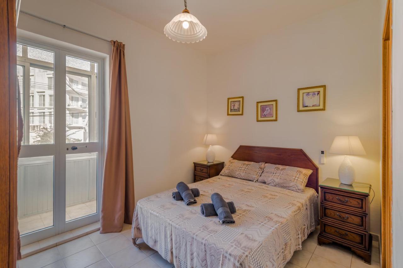 Bayview 2 Bedroom Seaview Apartment With Large Terrace With Panoramic Views - By Getawaysmalta Сейнт Полс Бей Екстериор снимка