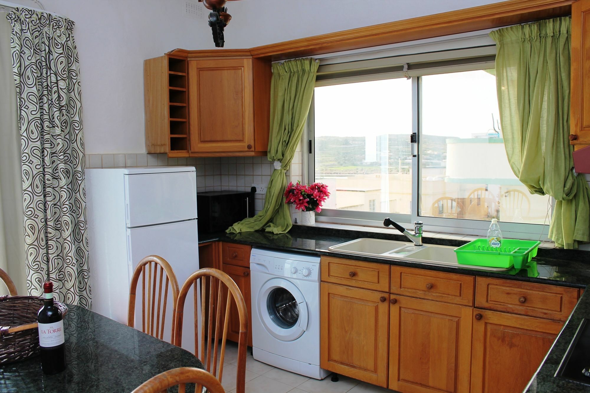 Bayview 2 Bedroom Seaview Apartment With Large Terrace With Panoramic Views - By Getawaysmalta Сейнт Полс Бей Екстериор снимка